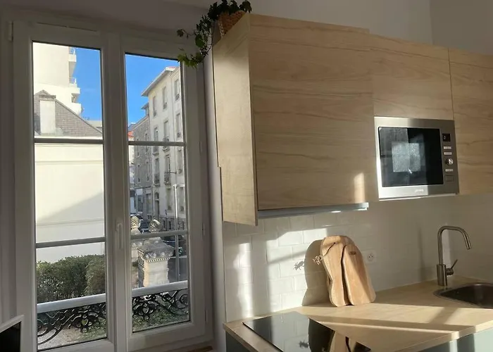 Studio Biarritz 2 Min Halles, 3 Min Plages, Plein Centre.